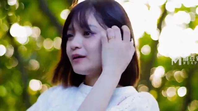 MD0192 Nữ sinh viên lần đầu bước vào nghề với tất cả cảm xúc